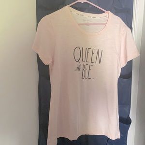Rae Dunn Queen Bee T shirt